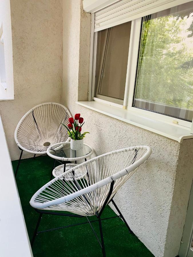 Sellada Apartament - Free Private Parking,Ac,Wi-Fi Carei Exterior photo