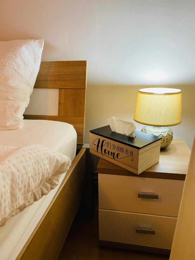 Sellada Apartament - Free Private Parking,Ac,Wi-Fi Carei Exterior photo